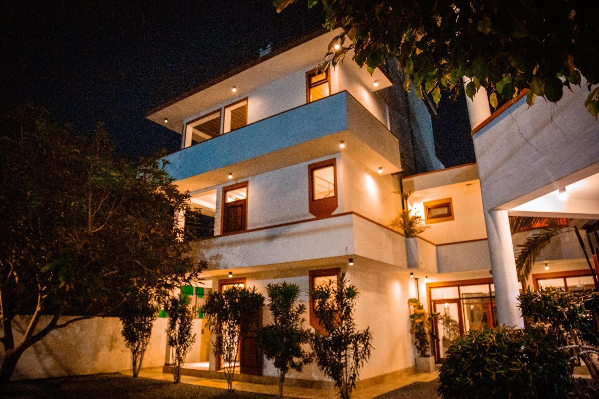 Riverside Inn Fuji Bentota Exterior foto